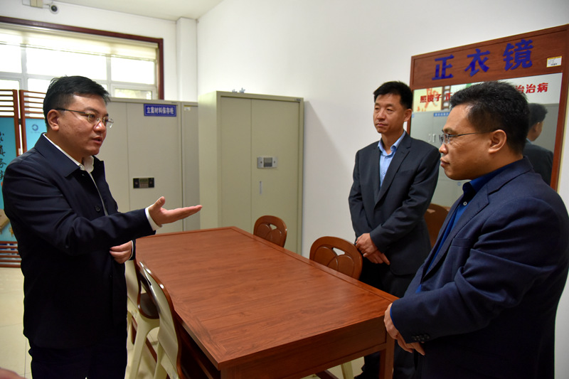 滨州市纪委副书记、市监委副主任王军一行到邹平市调研(图1)